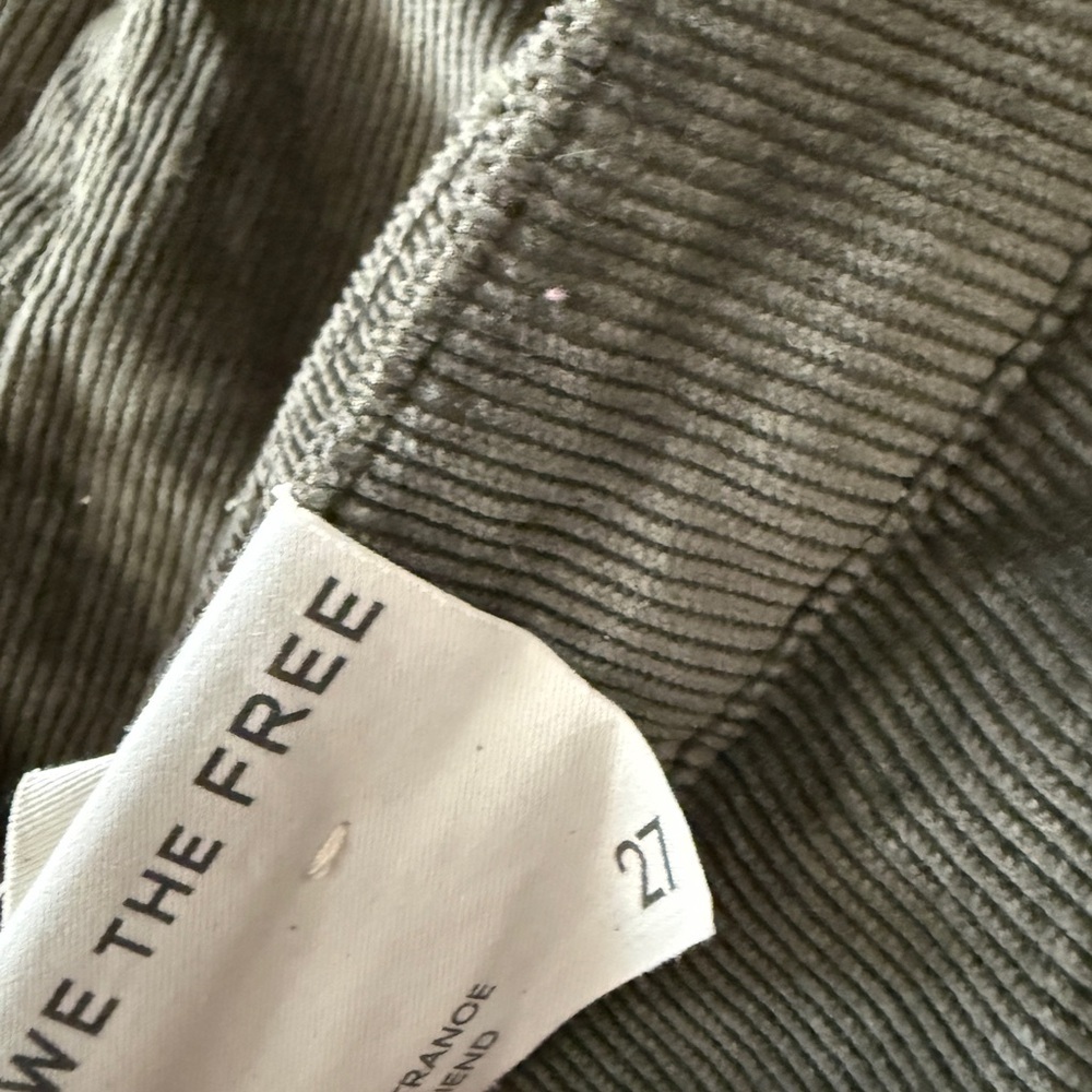 FREE PEOPLE WE THE FREE GOOD LUCK MID-RISE CORD BARREL JEANS - CYPRESS nwt sz 27 - Picture 3 of 5